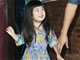 爸爸去哪儿2曹格女儿爆料爸爸隐私：每天都趴麻麻身上