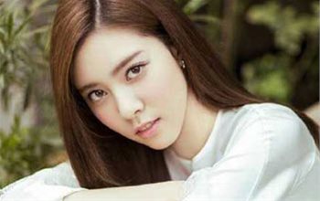 一年级大学季CC宋妍菲混血儿韩国练习生出身后离开JYP