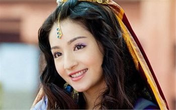 幻城岚裳是谁演的？岚裳扮演者麦迪娜个人资料
