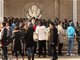 美国停止发放任何学生签证 中方回应