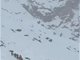 珠峰东坡营地近千人因暴雪被困 有人失温